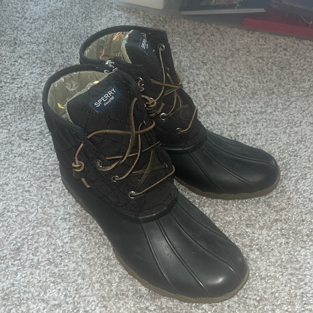 Sperry Duck Boots Size 8.5